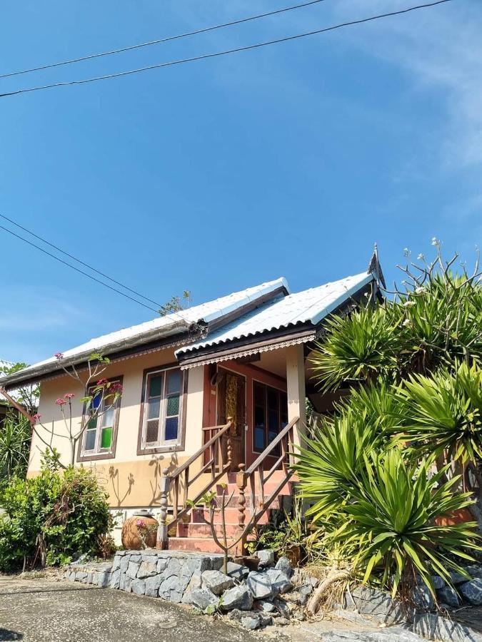 Hello Sichang Bungalow Ko Si Chang Exterior photo
