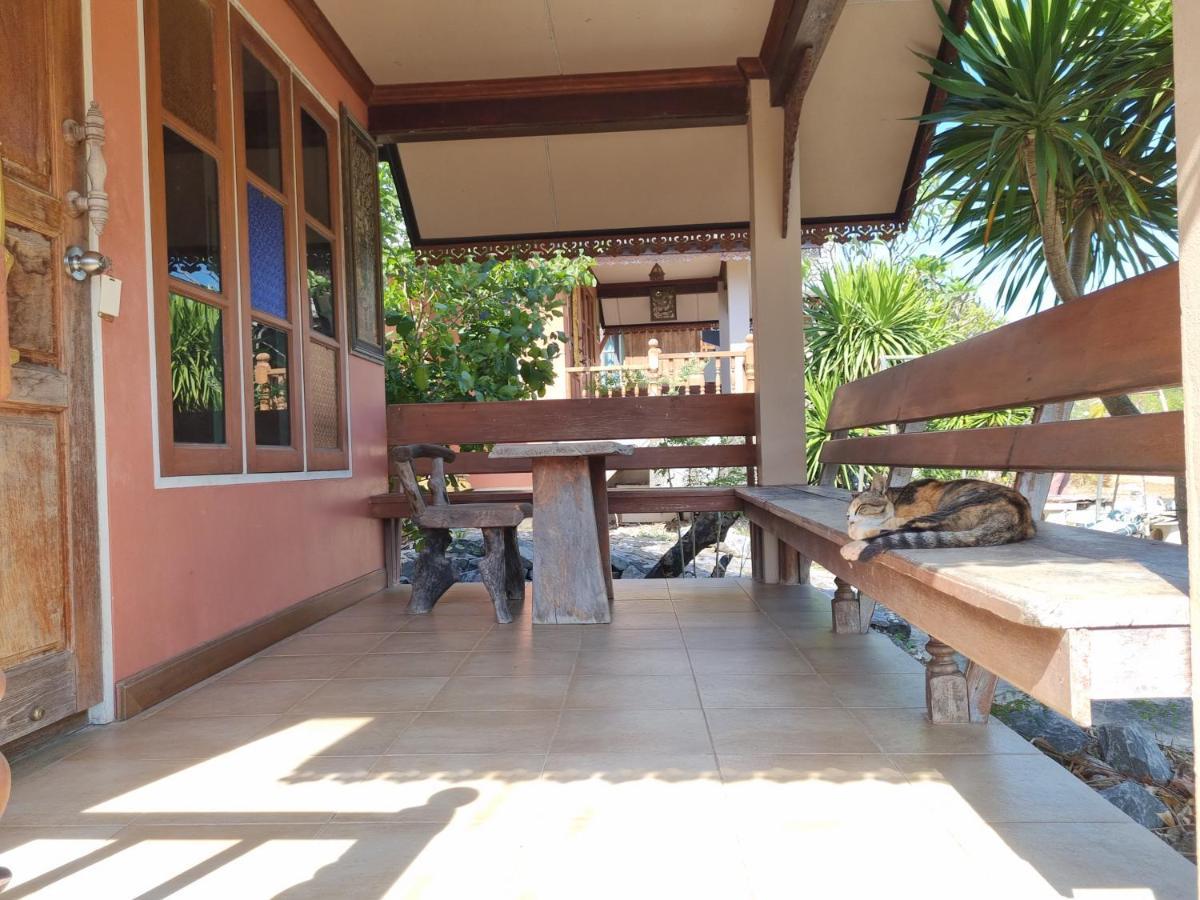 Hello Sichang Bungalow Ko Si Chang Exterior photo