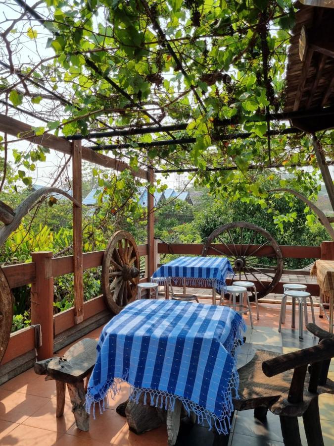 Hello Sichang Bungalow Ko Si Chang Exterior photo