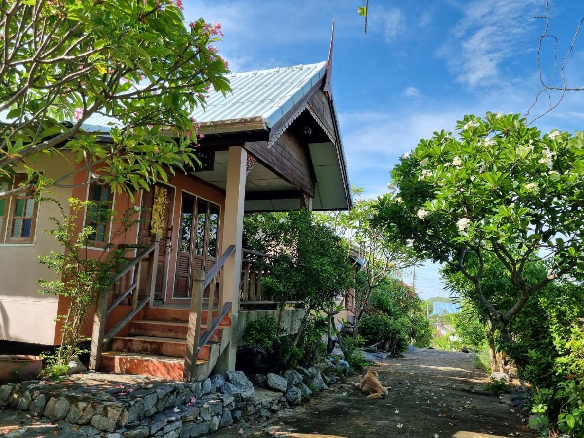 Hello Sichang Bungalow Ko Si Chang Exterior photo